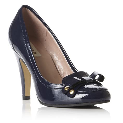 navy blue shoes for women.